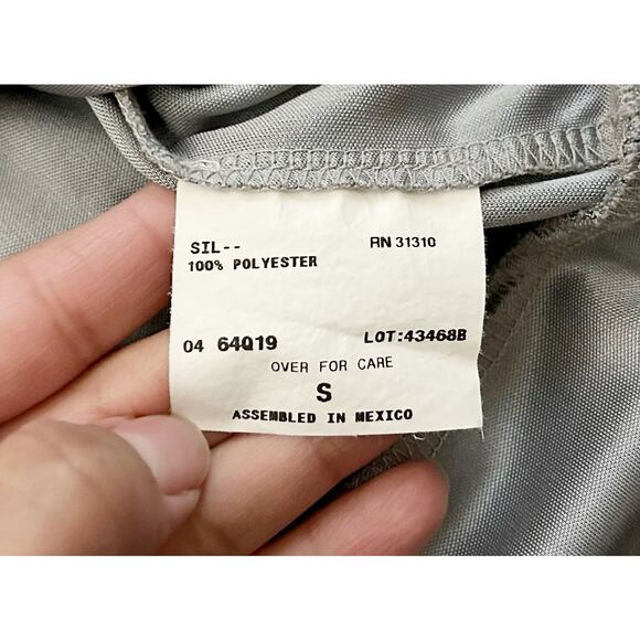 AGB Silver Satin Scoop Neck Blouse Womens Size S - Picture 6 of 10